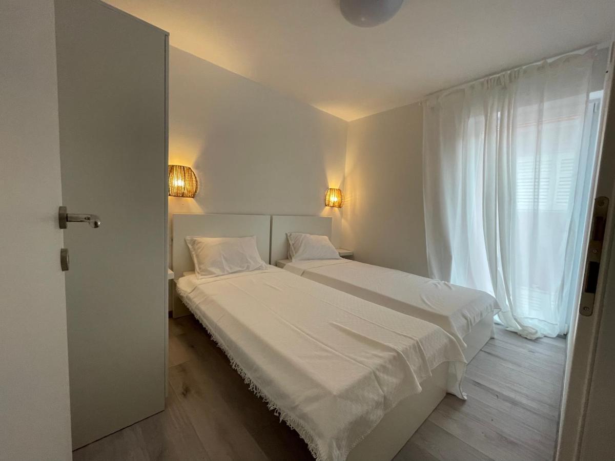 Vila Regina Apartment Regina With Swimming Pool Jezera Exterior foto