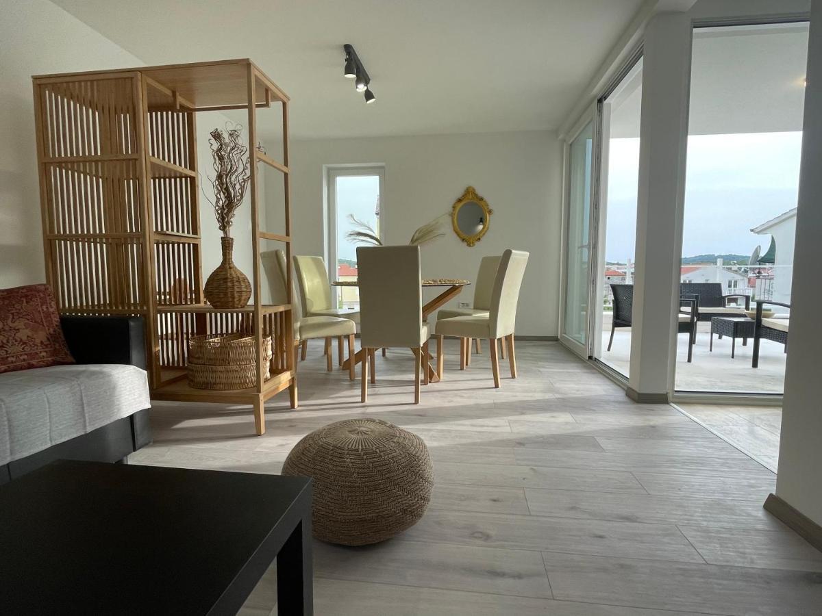 Vila Regina Apartment Regina With Swimming Pool Jezera Exterior foto